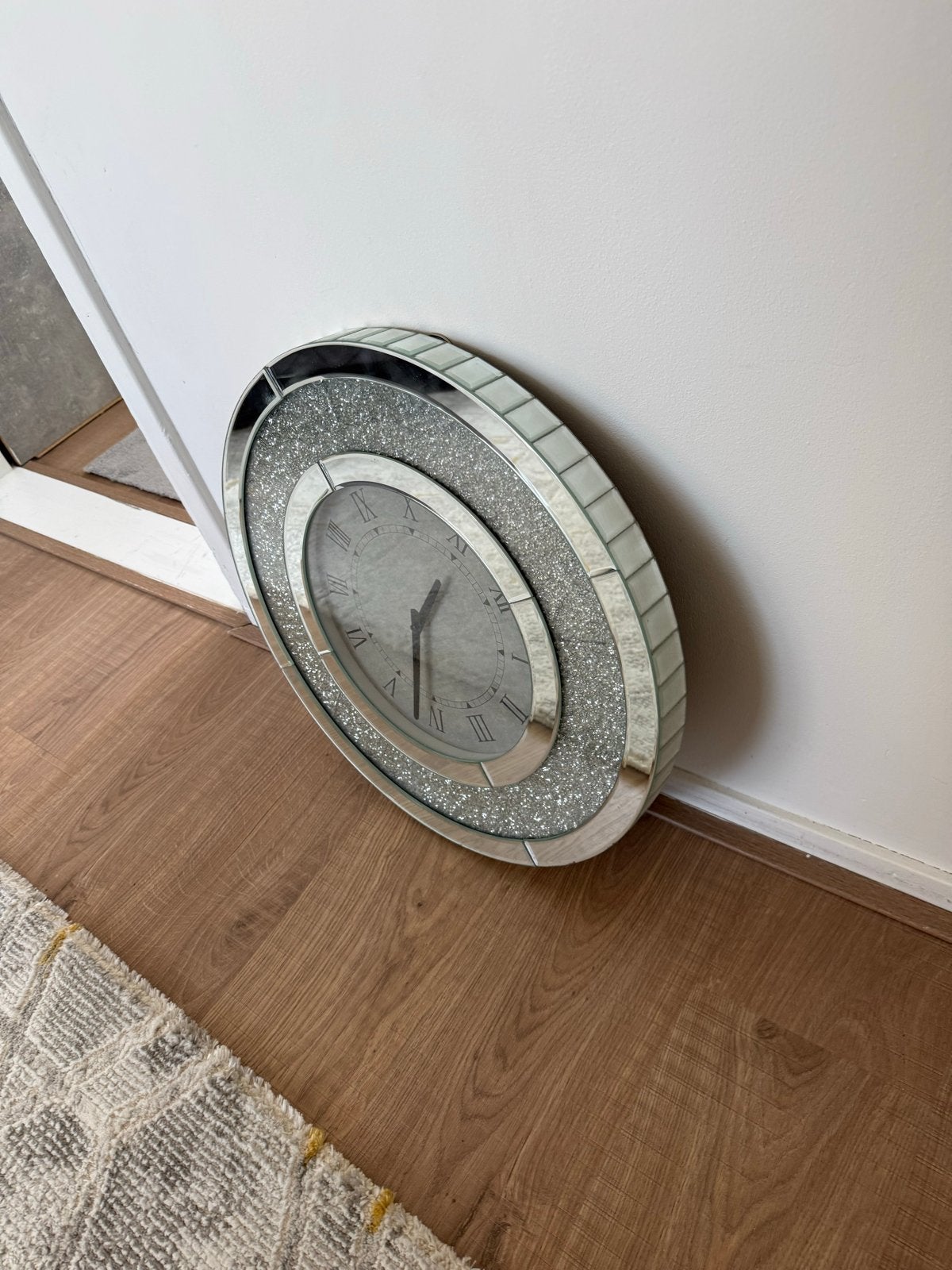 Moderne spiegel wandklok met glitter, Ophalen, Wandklok, Analoog, Zo goed als nieuw