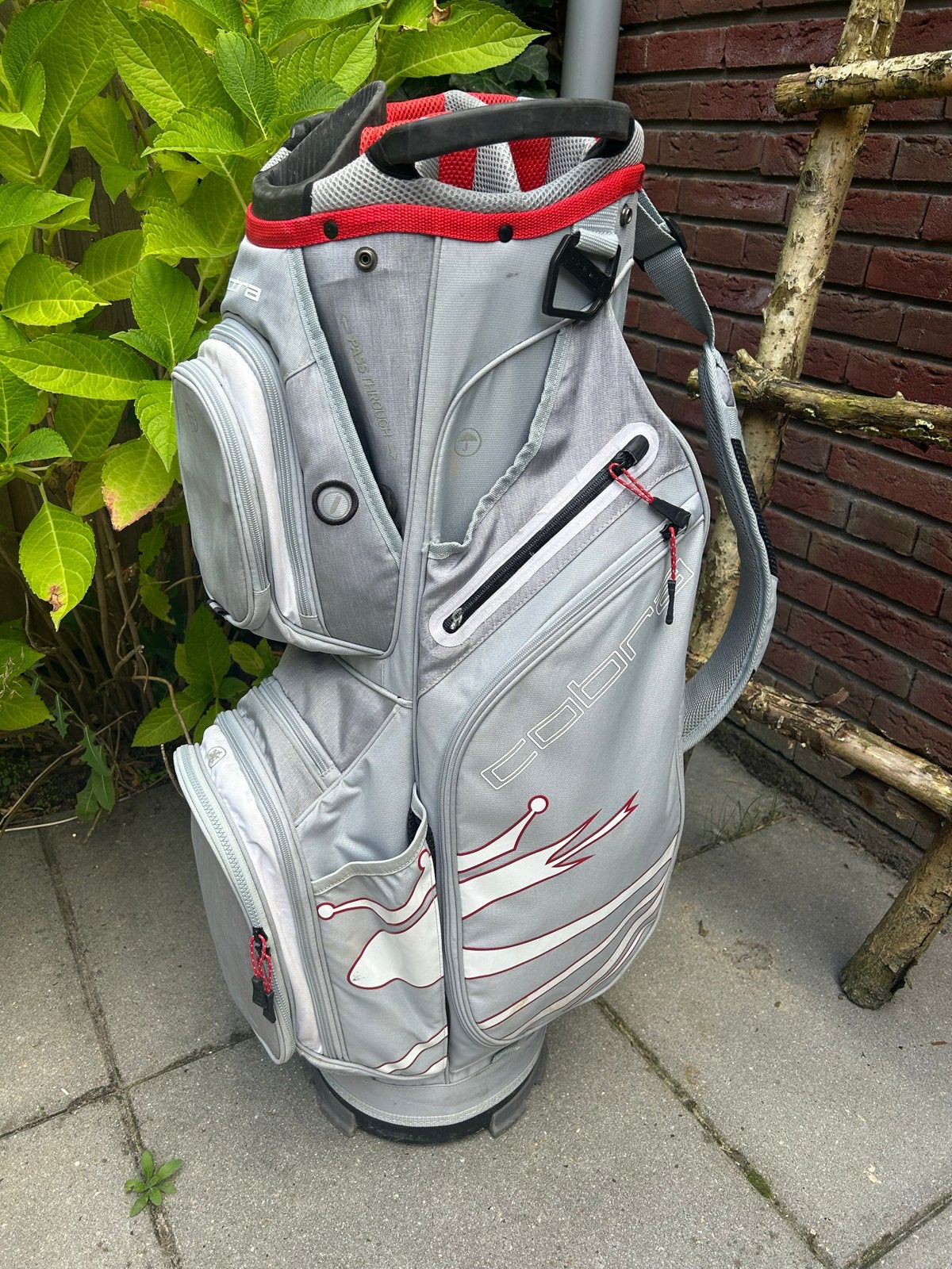 Cobra cartbag inclusief regenhoes, Sport en Fitness, Golf, Ophalen of Verzenden, Zo goed als nieuw, Tas, Overige merken