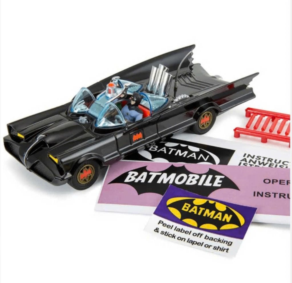 Batmobile GLANZEND ZWART CORGI Model Club SCHAAL 1:46 R 267, Verzenden, Nieuw, Auto, Corgi