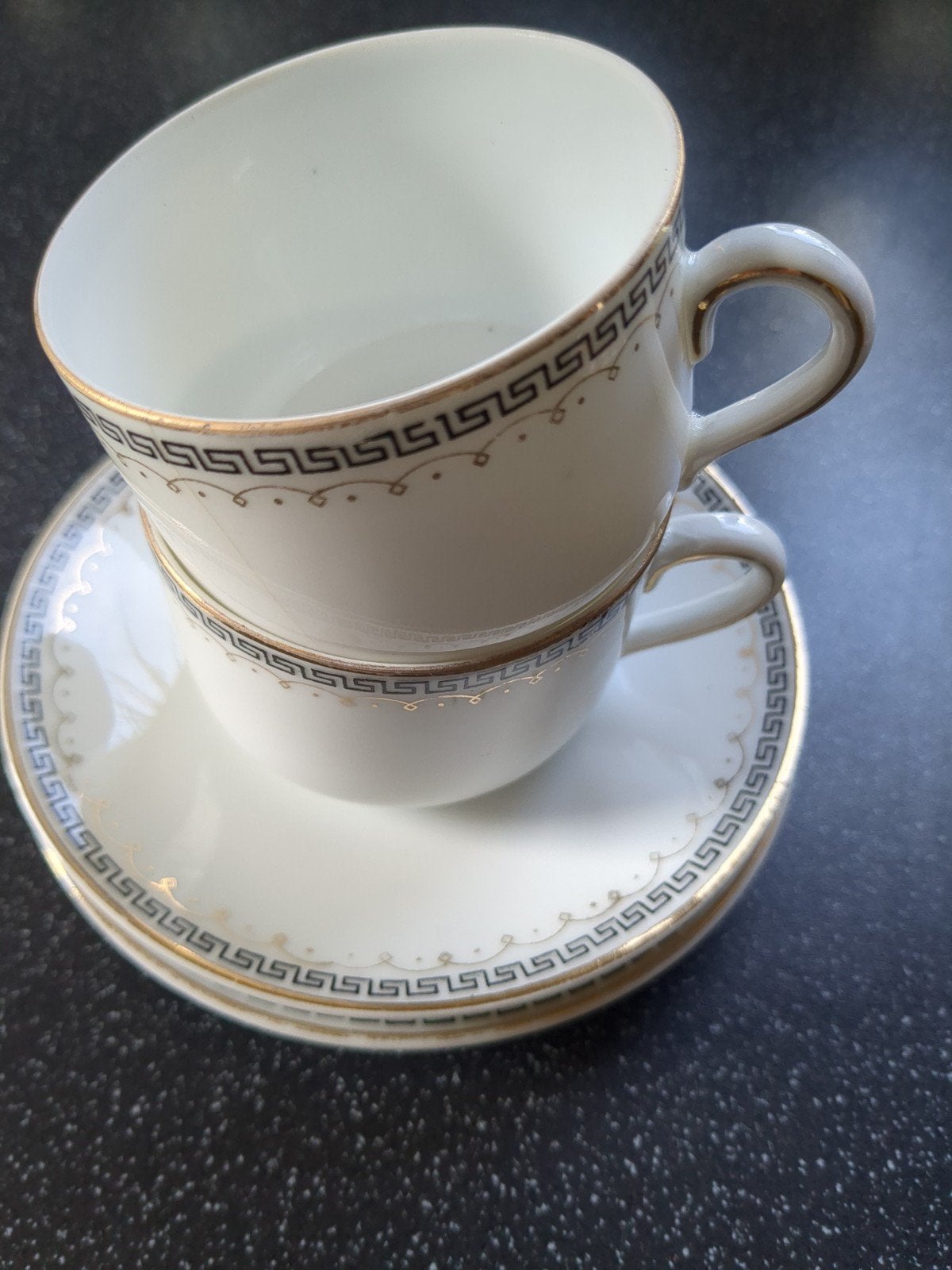 Set van 2 vintage porseleinen kopjes en schotels, Antiek en Kunst, Ophalen of Verzenden