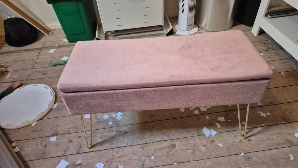 Roze bankje/krukje met opbergruimte, Huis en Inrichting, Krukjes, Zo goed als nieuw, Overige materialen, Ophalen of Verzenden