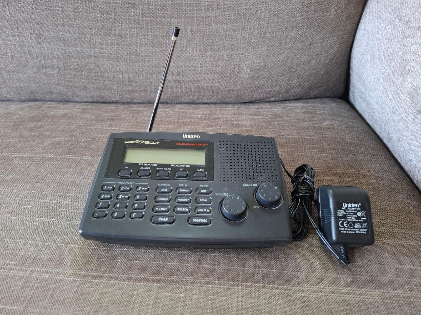 Uniden UBC 278CLT Bearcat Scanner Radio met Adapter, Ophalen of Verzenden
