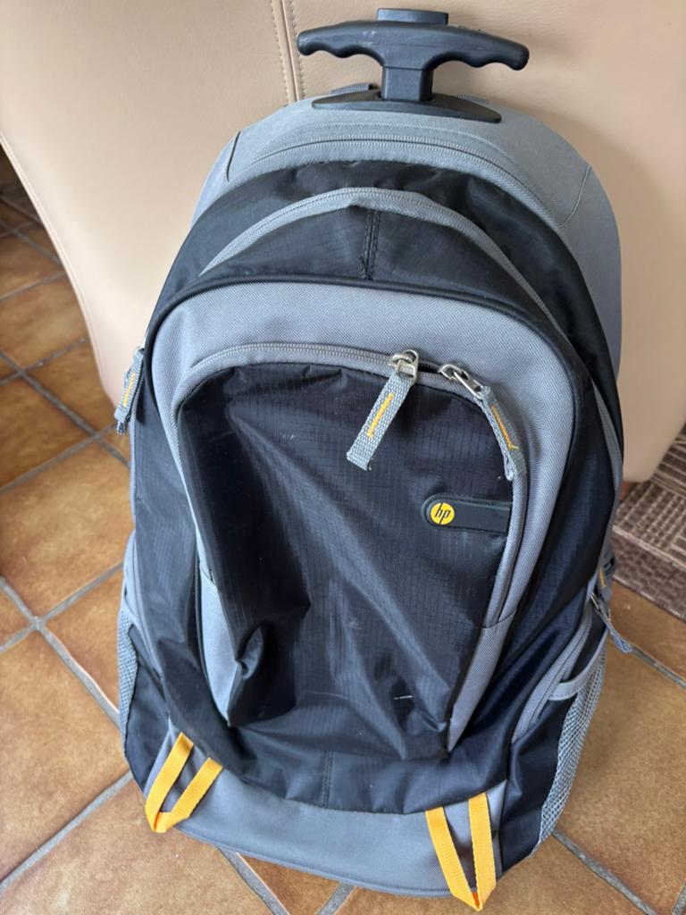 HP Rolling backpack, Overige merken, 40 cm of meer, Ophalen of Verzenden, Zo goed als nieuw