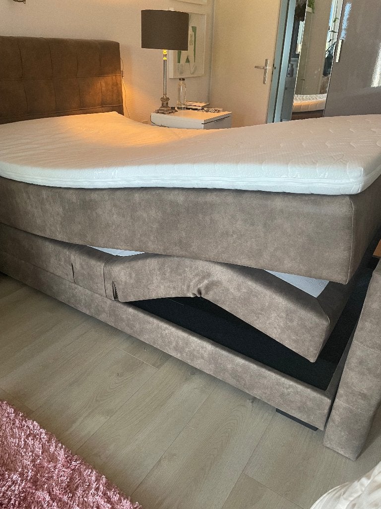 Elektrische Boxspring, Ophalen, Bruin, Zo goed als nieuw, Twijfelaar