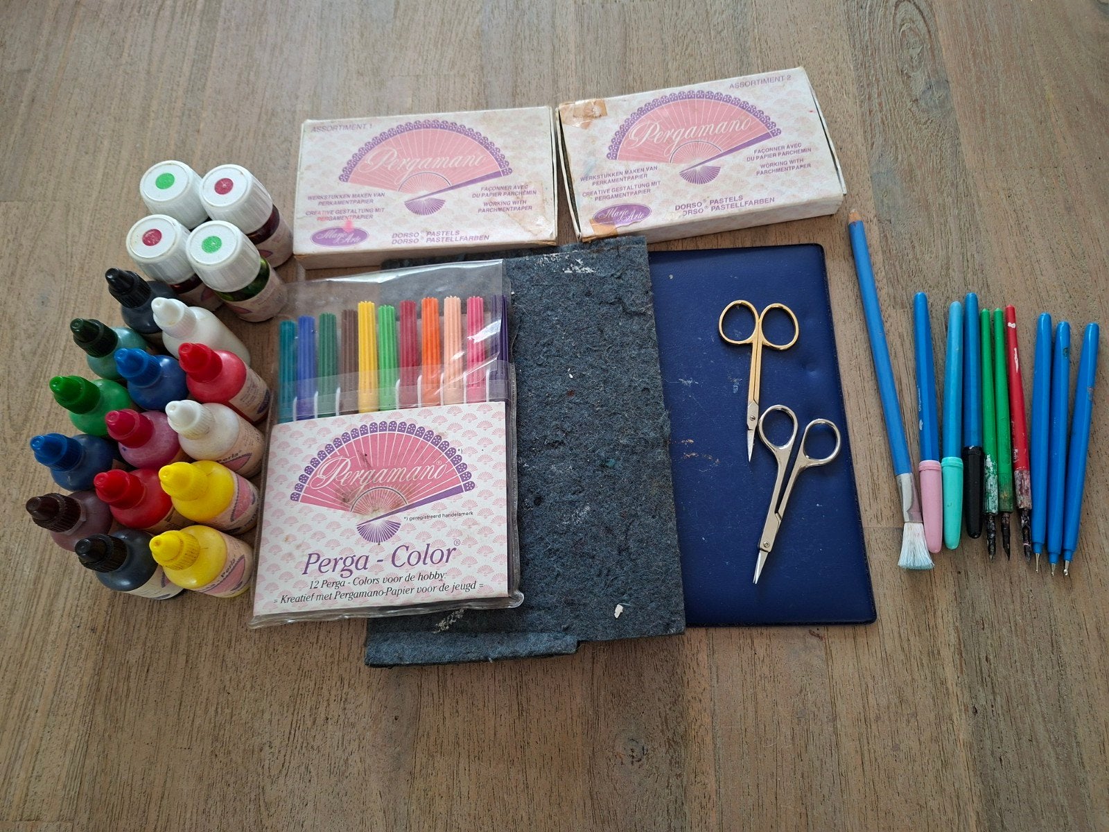 pergamono spullen, Hobby en Vrije tijd, Ophalen, Gebruikt, Overige thema's, Meerkleurig