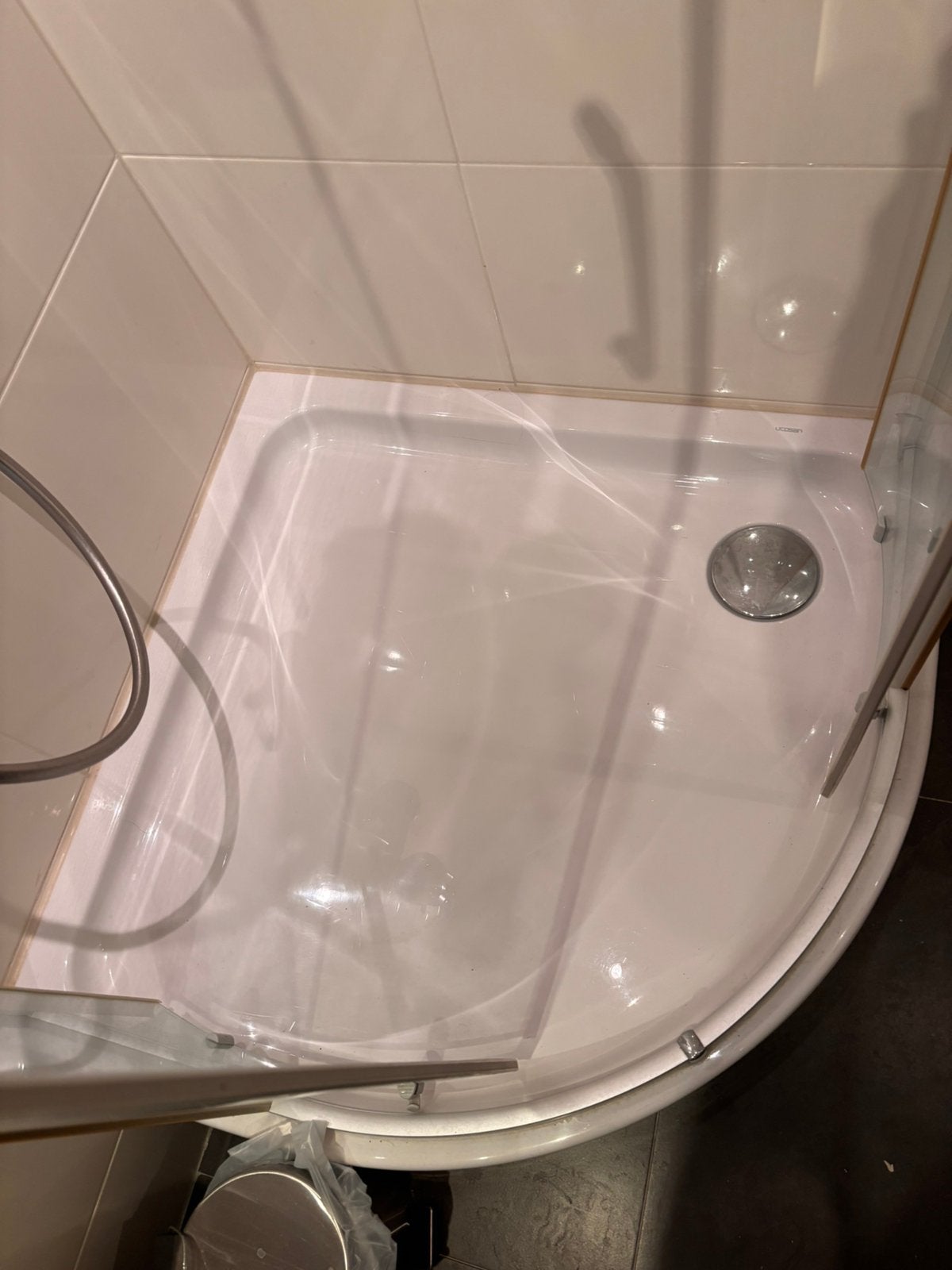 Douche cabine hoekvoormaat, Ophalen, Zo goed als nieuw