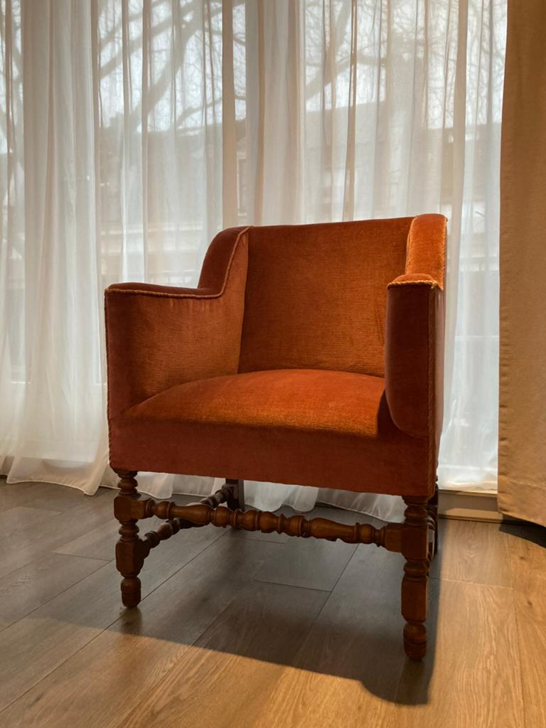 Vintage bobbin fauteuil / antieke armstoel velours, Antiek en Kunst, Antiek | Meubels | Stoelen en Banken, Ophalen