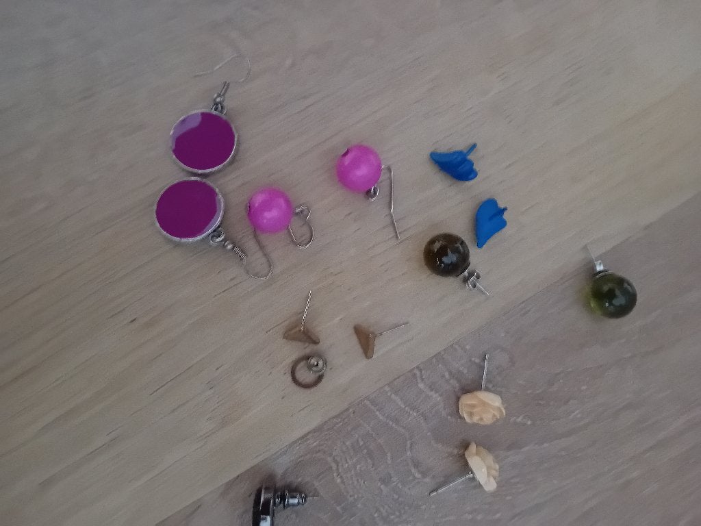 Oorbellen oude Oorbellen, Sieraden, Tassen en Uiterlijk, Oorbellen, Ophalen of Verzenden, Zo goed als nieuw, Overige materialen