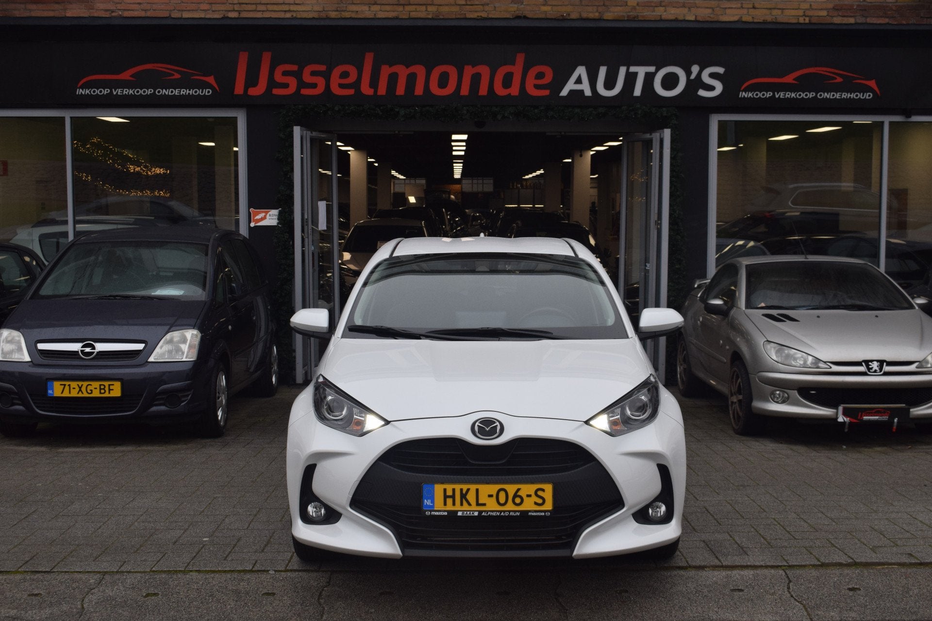 Mazda 2 Hybrid 1.5 Select Camera Stoel/Stuur verwarming Carp, Dealer onderhouden, Gebruikt, Euro 6, 450 kg