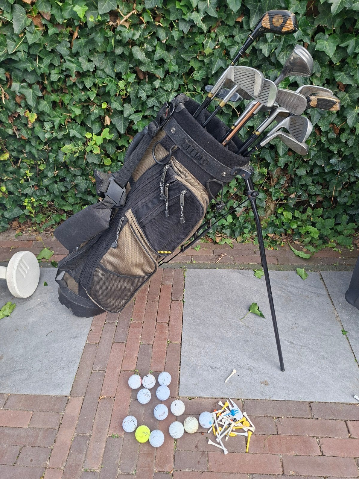 dunlop golfset - prachtige golftas met inhoud, Sport en Fitness, Ophalen of Verzenden, Zo goed als nieuw, Set