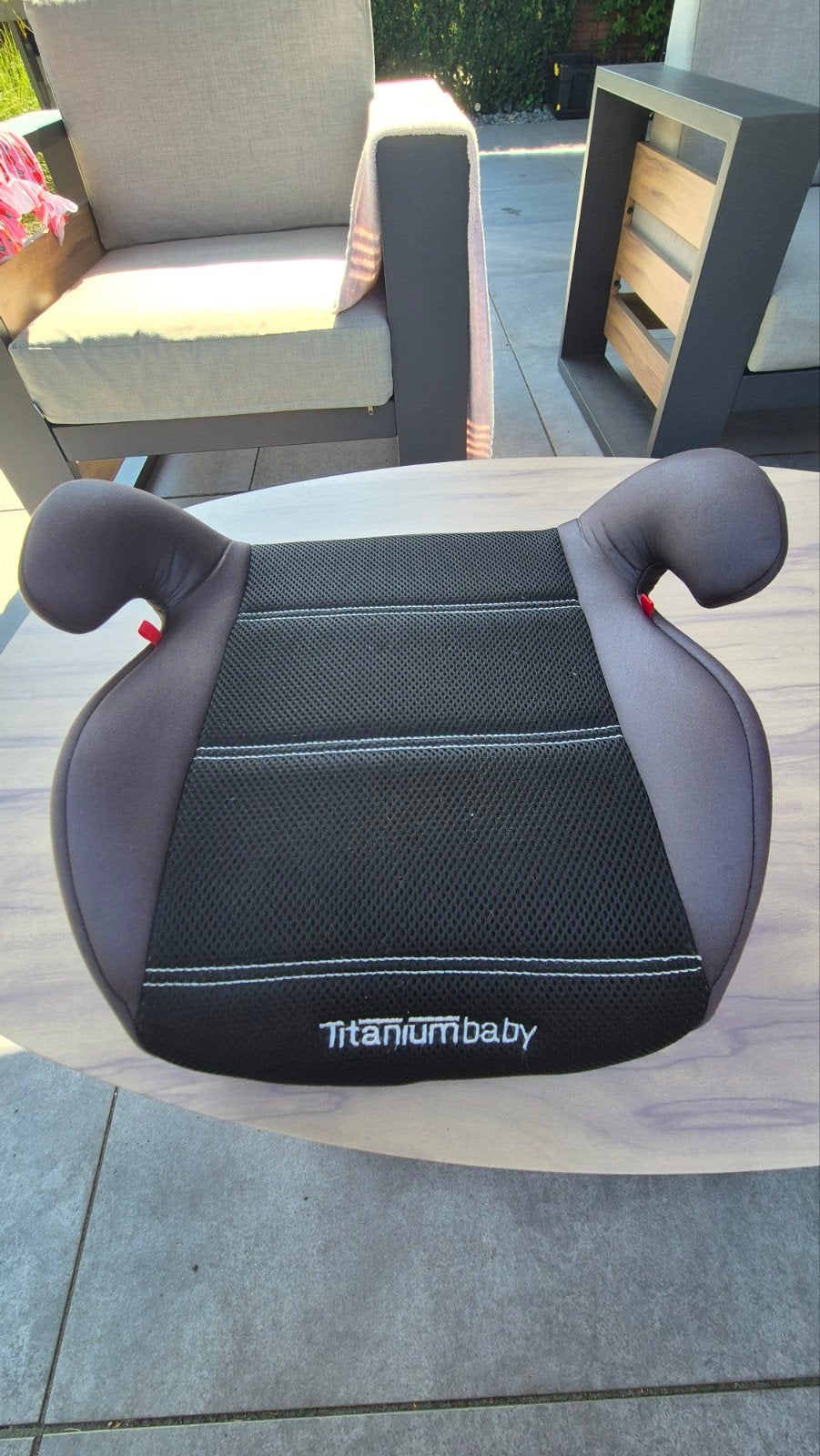 Titaniumbaby zitverhoger 15-36 kg, Autogordel, 15 t/m 36 kg, Zo goed als nieuw, Ophalen