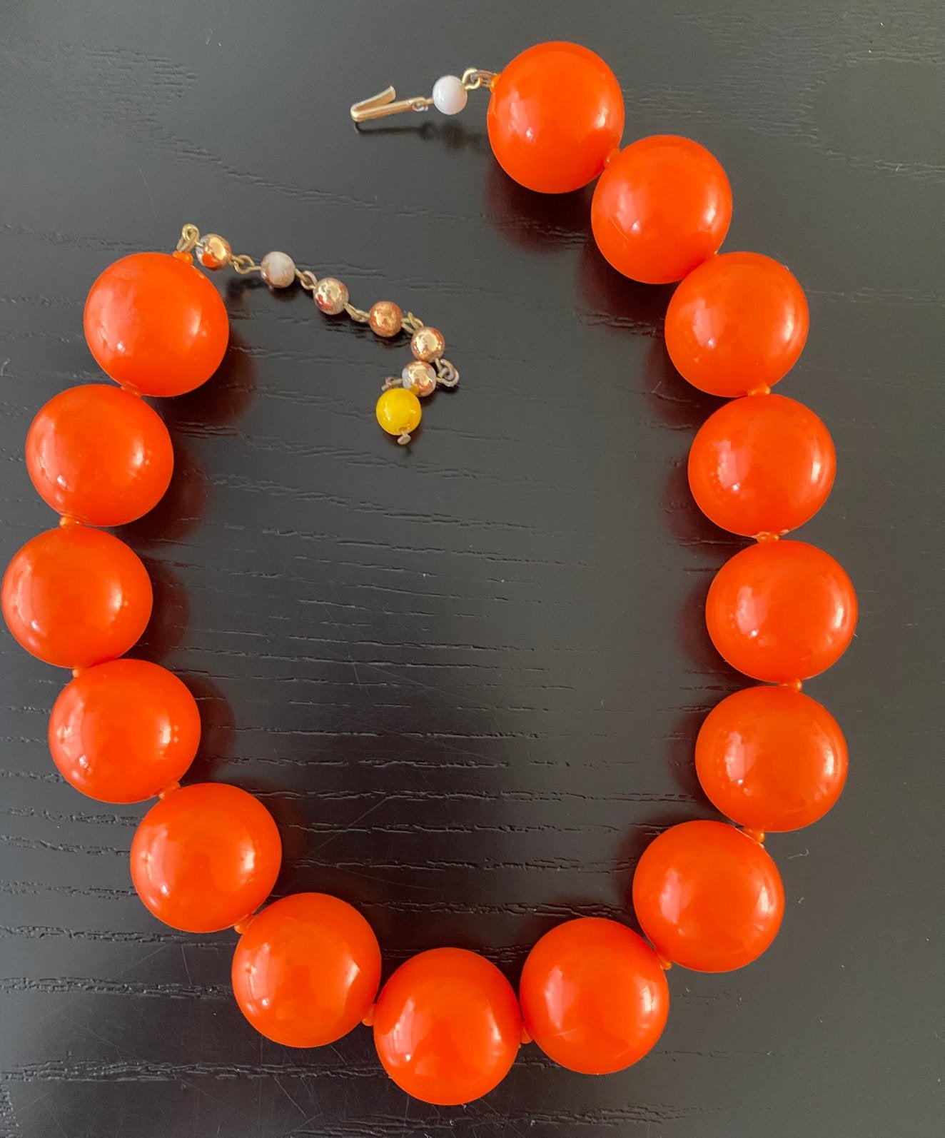 Vintage grote oranje balkralen ketting, Ophalen of Verzenden, Zo goed als nieuw, Oranje, Overige materialen