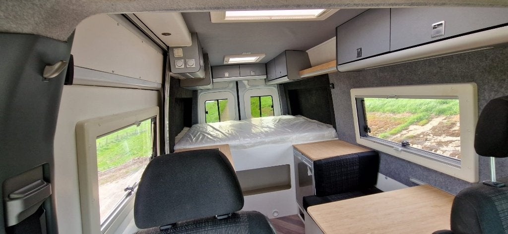 Prachtige Mercedes-Benz Sprinter Buscamper, Caravans en Kamperen, Buscamper of Camperbus, Tot en met 2, Particulier, 5 tot 6 meter