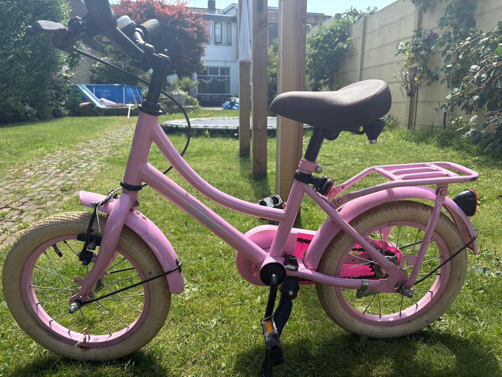 Diva kinderfiets 18 inch roze inclusief zijwieltjes, Fietsen en Brommers, Fietsen | Kinderfietsjes, Ophalen, Zijwieltjes, Velgrem