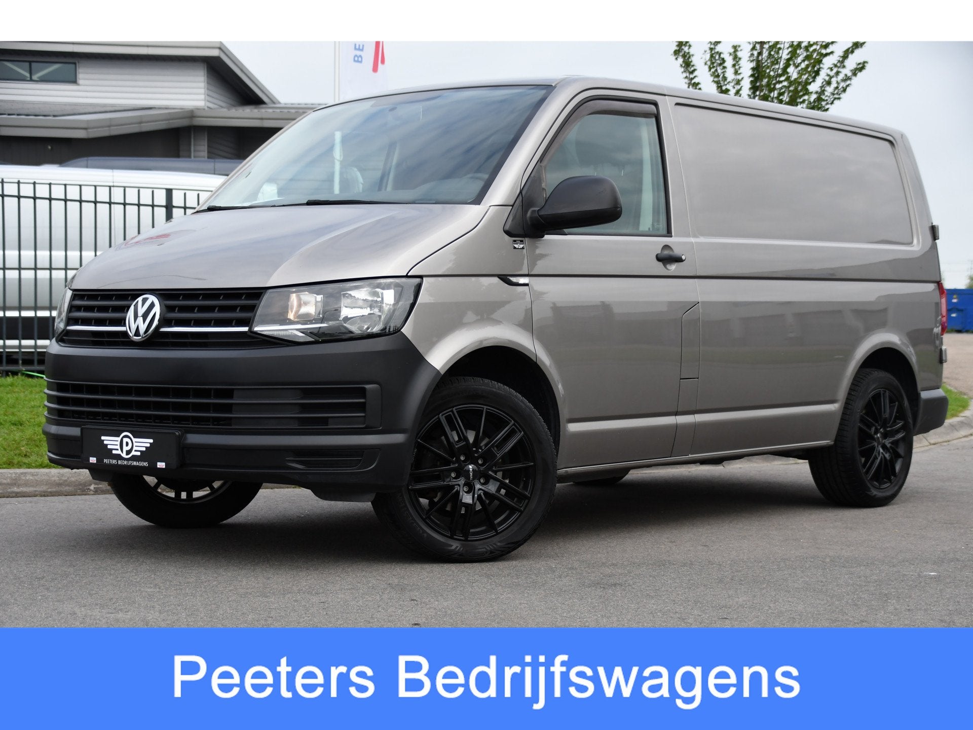 Volkswagen Transporter 2.0 TDI L1H1 PB Edition Camera, Airco, Auto's, Voorwielaandrijving, Euro 6, 4 cilinders, Volkswagen