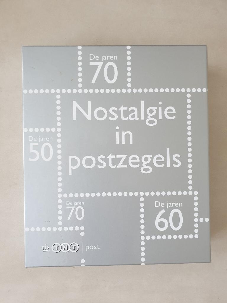 Album met Cassette: Nostalgie op Postzegels, Ophalen of Verzenden, Verzamelalbum