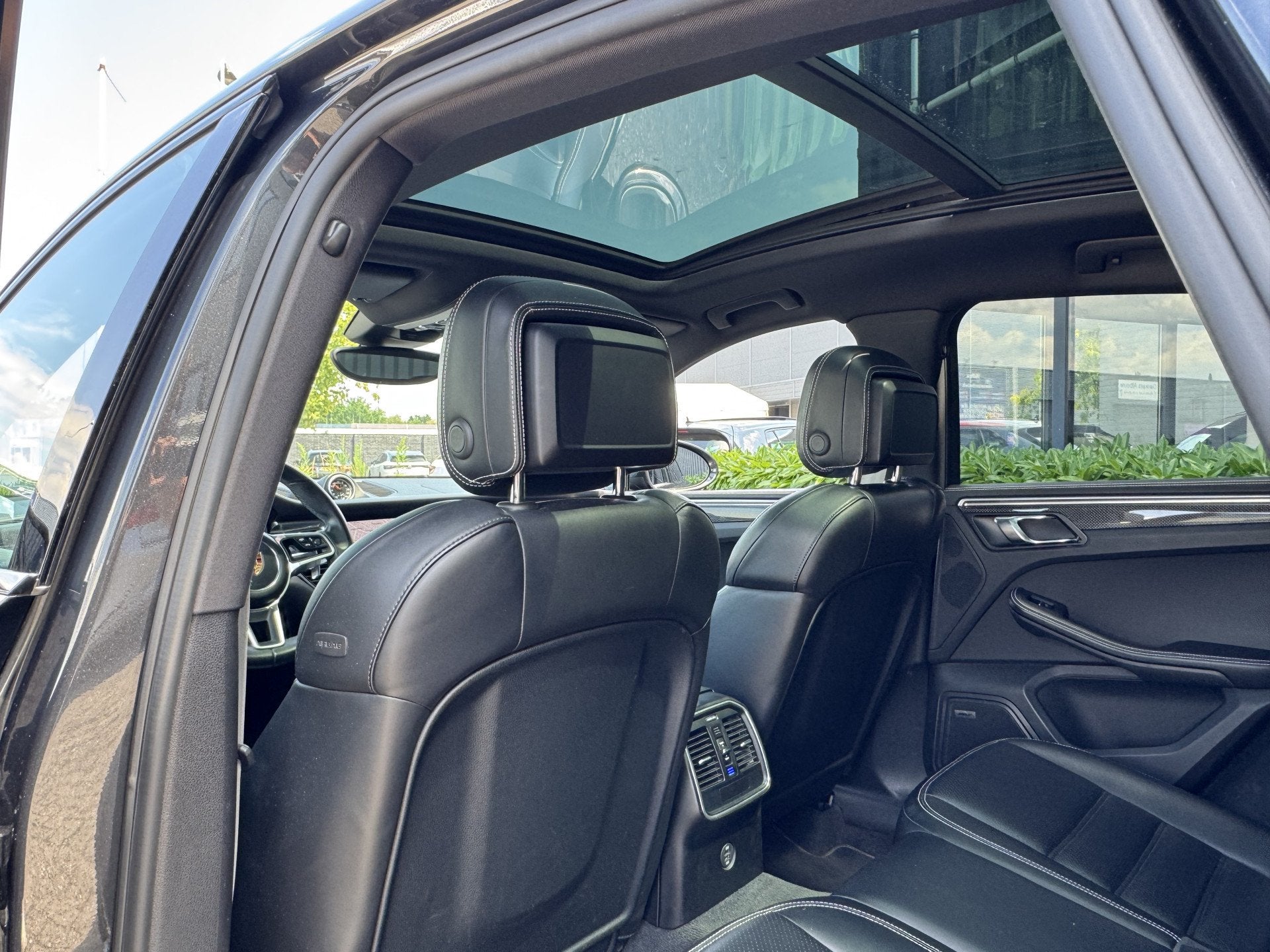 Foto 25 van Porsche Macan 3.0 GTS 361pk PDK Full Options zeer nette staa