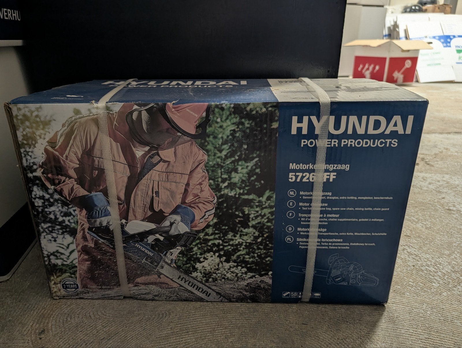 Hyundai Motorkettingzaag 57261FF - Nieuw in doos, Ophalen of Verzenden, Nieuw, Kettingzaag, Hyundai