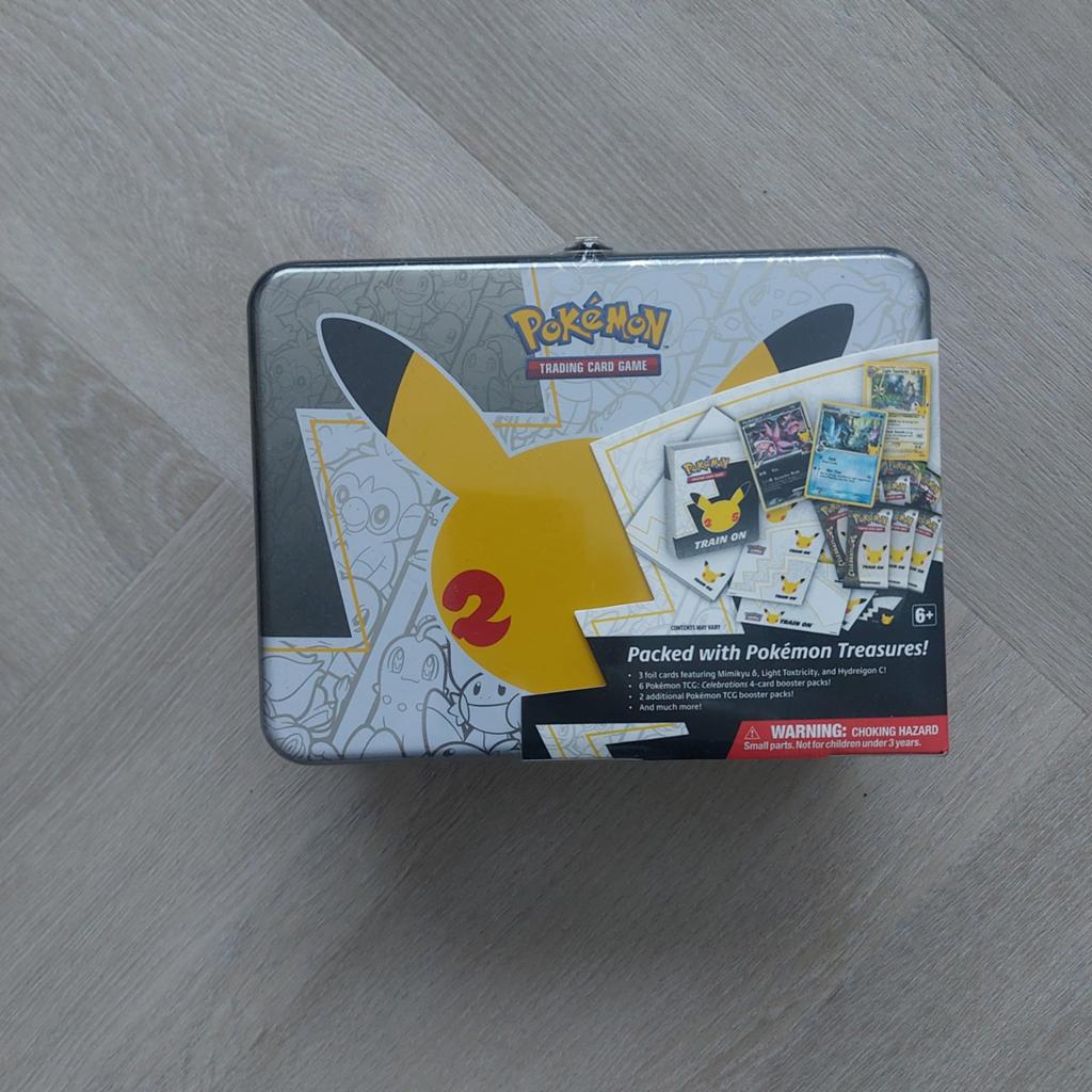 Pokémon 25th Celebrations Chest, Ophalen, Nieuw, Boosterbox