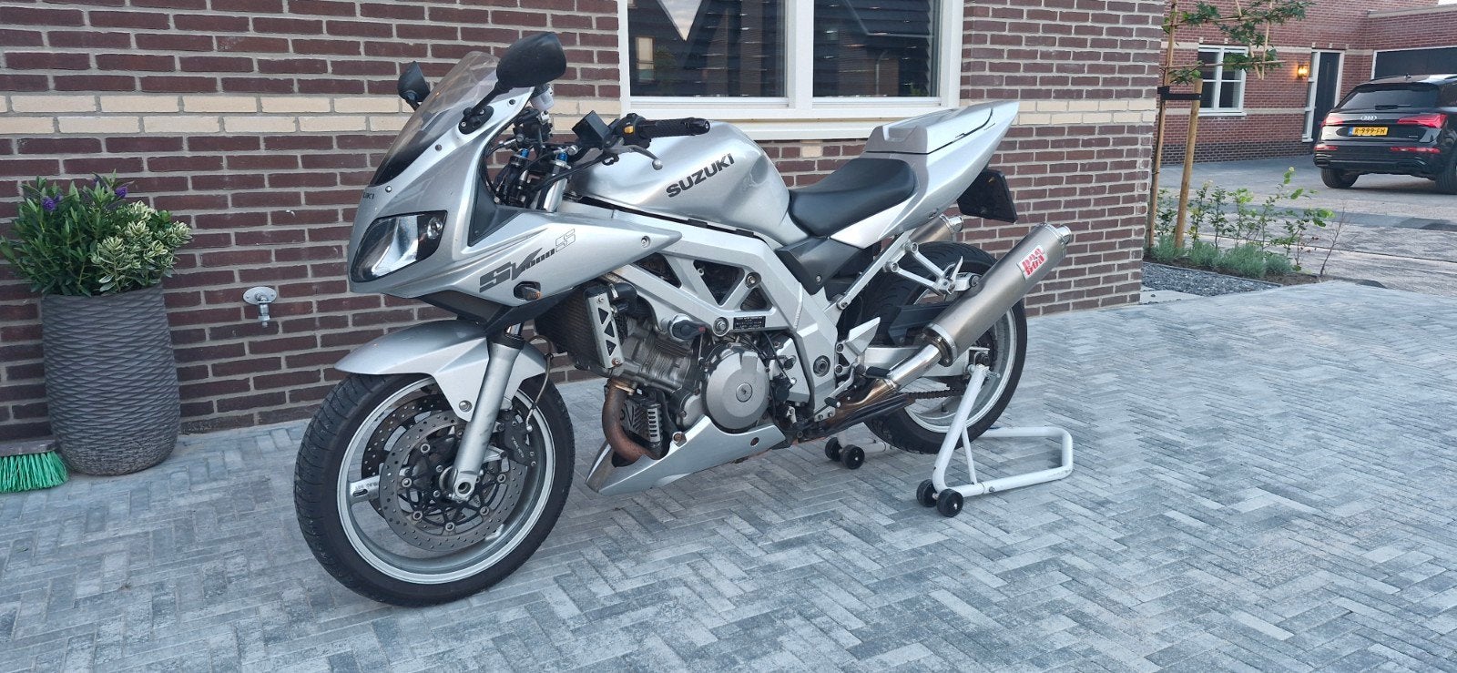Suzuki SV 1000 S, Ophalen