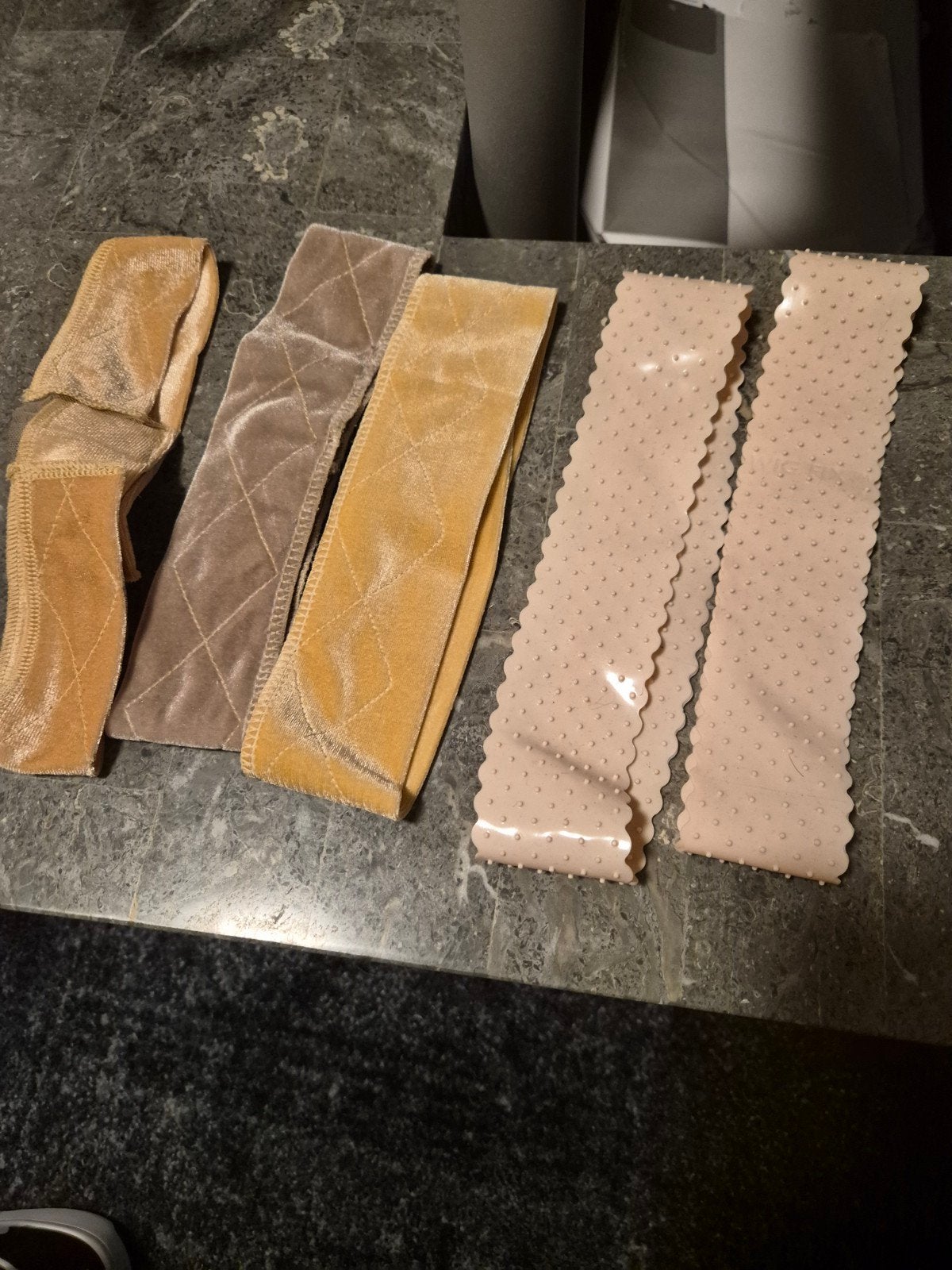 5 wig grips, Verzenden, Zo goed als nieuw, Pruik of Haarverlenging