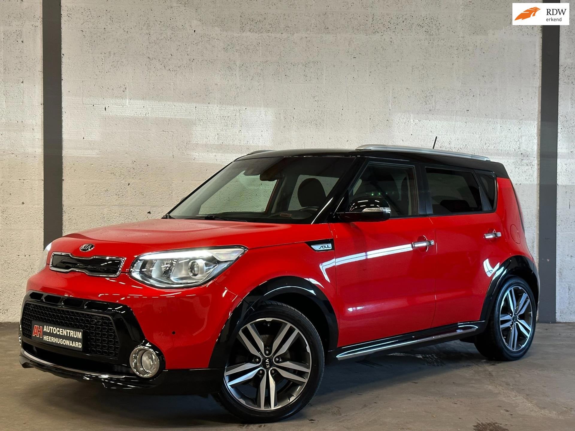 Kia Soul 1.6 GDI Leder|Navi|Carplay|Camera|Cruise|Dealer Ond, Auto's, Voorwielaandrijving, Dealer onderhouden, Stof, Gebruikt