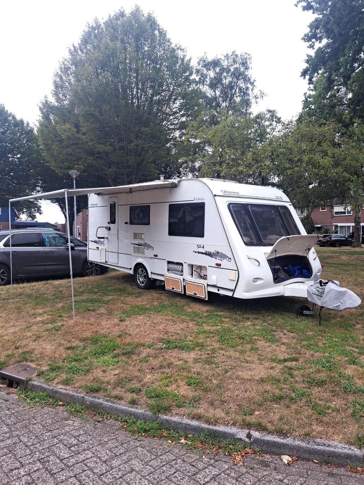 4 persoons Elddis Odyssey 524, Caravans en Kamperen, Caravans, Particulier, tot en met 2, Rondzit, Elddis, Douche, Kachel, Lichtmetalen velgen