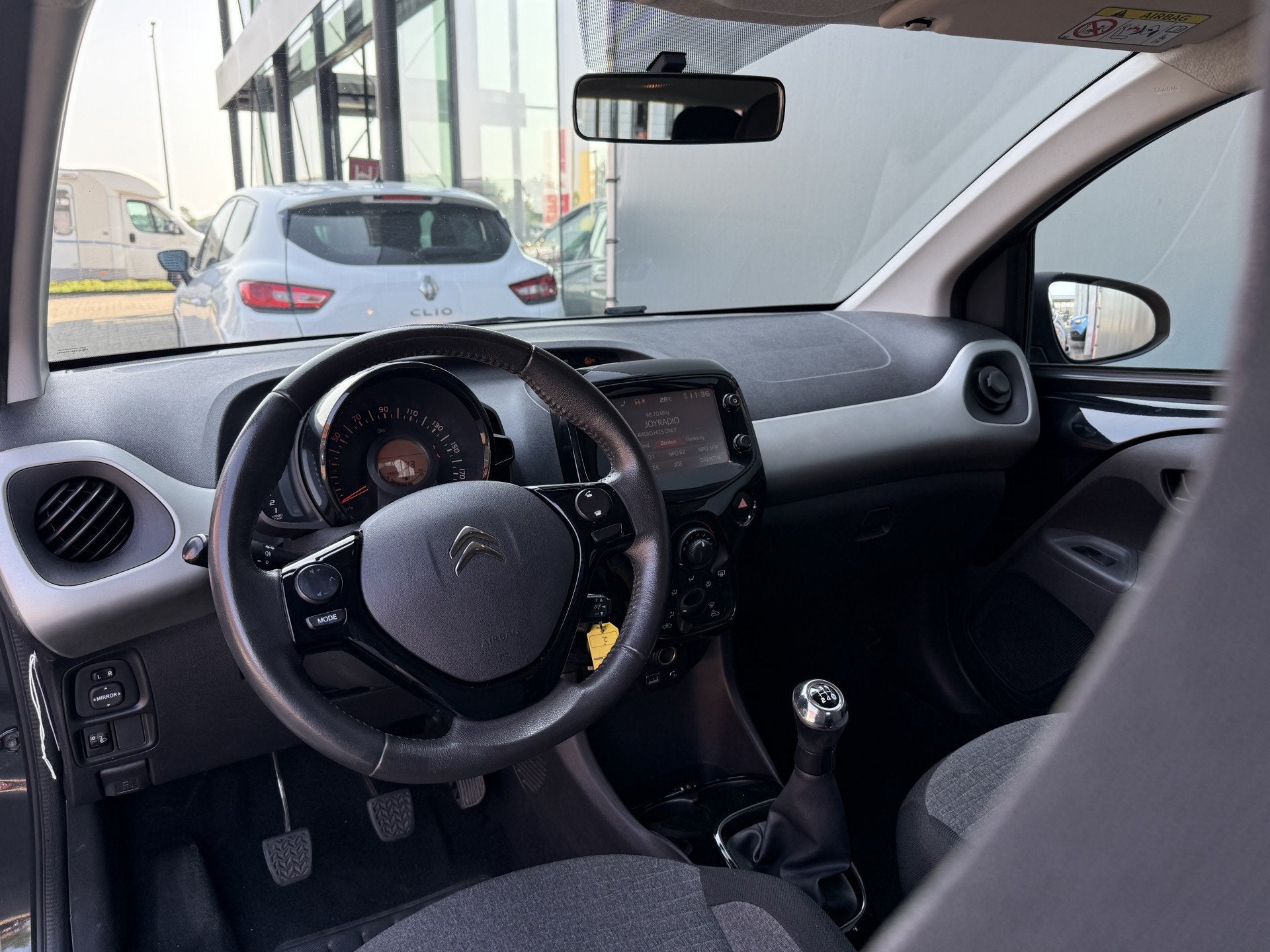 Citroën C1 BWJ 2015 1.2 PureTech 82 PK Shine AIRCO | CAMERA, Auto's, Voorwielaandrijving, Euro 5, Stof, Gebruikt