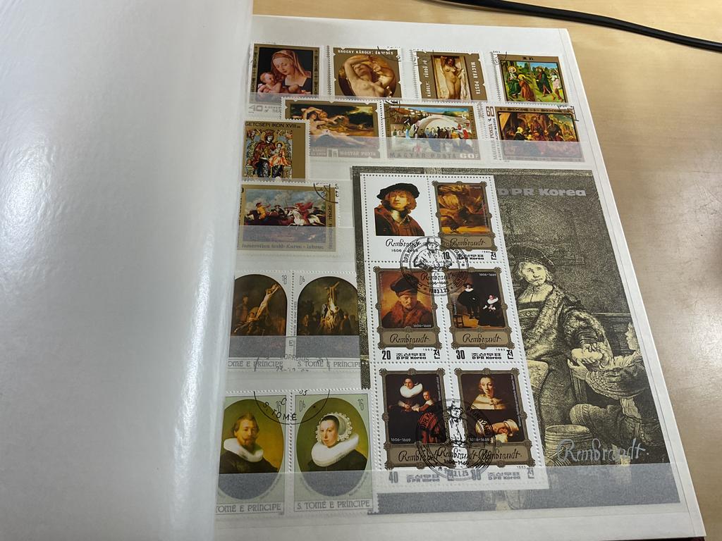 Stockboek motief kunst, Postzegels en Munten, Postzegels | Volle albums en Verzamelingen, Ophalen of Verzenden, Buitenland