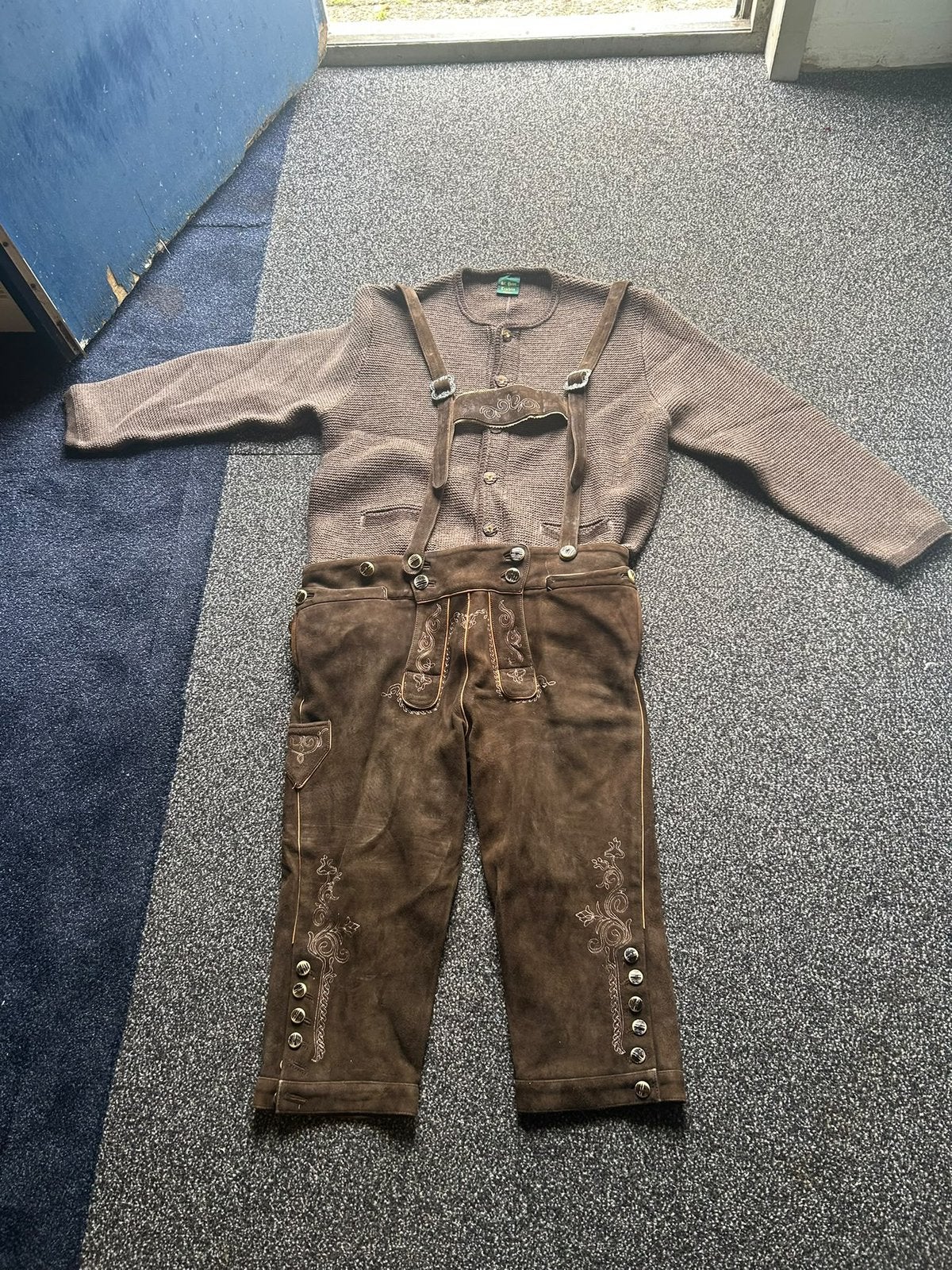 Complete set St. Peter janker + Skandal lederhose maat 58, Ophalen, Carnaval, Maat 56/58 (XL), Kleding
