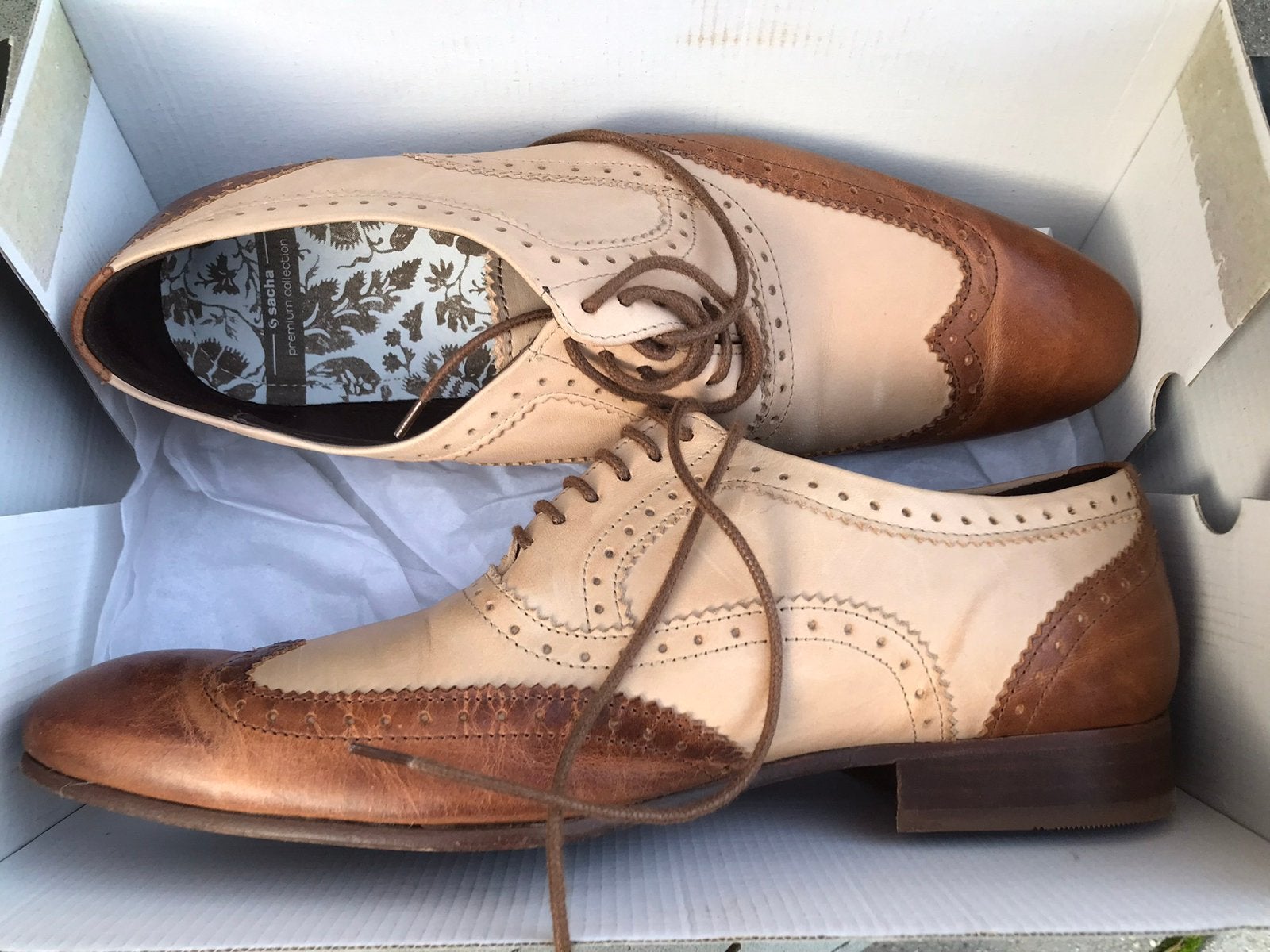 Bruine leren schoenen mt 43 vaste prijs 25 euro., Kleding | Heren, Ophalen, Zo goed als nieuw, Bruin