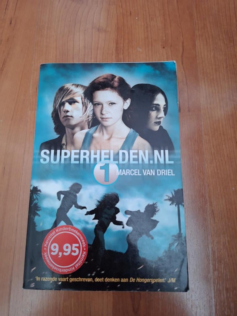 Superhelden nl 1 - Marcel van Driel, Ophalen of Verzenden, Gelezen, Marcel van Driel