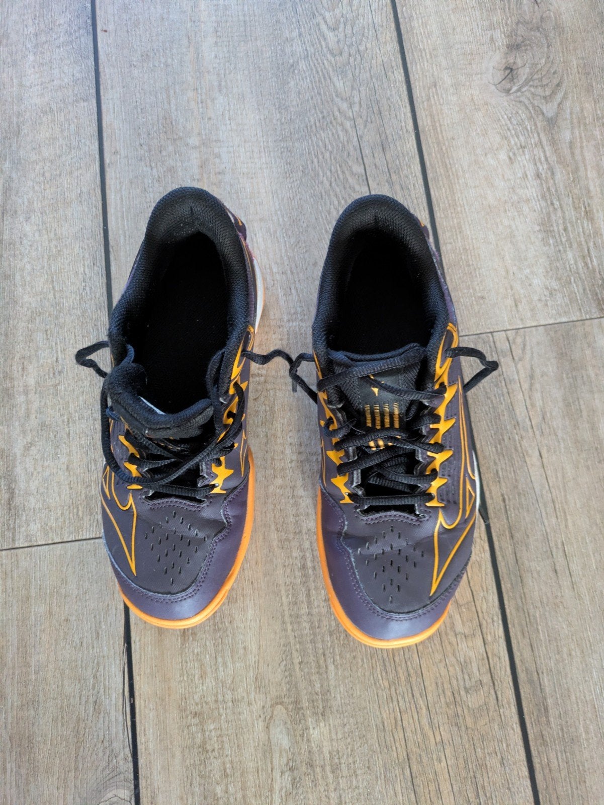 kunstgras schoenen maat 36, Sport en Fitness, Ophalen of Verzenden, Zo goed als nieuw, Schoenen