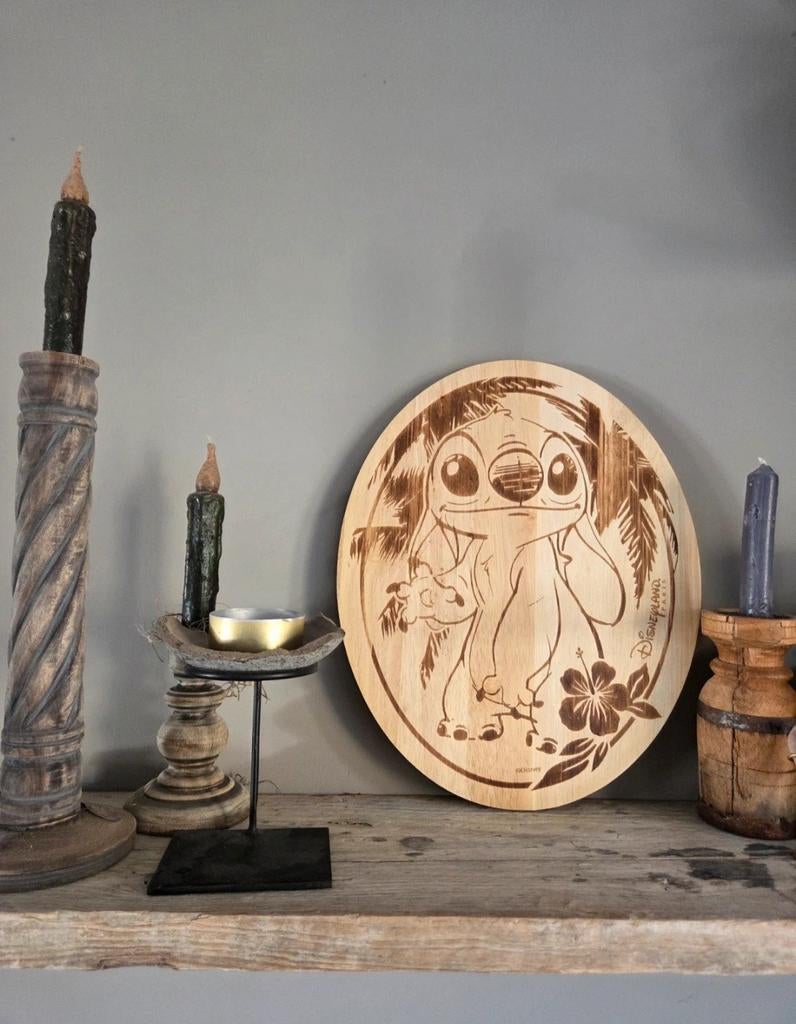 Disney Stitch Houten Snijplank/Charcuterie Board Disneyland, Hout, Snij-/serveerplank, Ophalen of Verzenden, Zo goed als nieuw