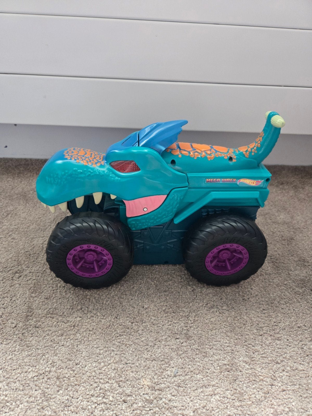 Hot Wheels Mega Wrex Monster Truck Ride-On, Kinderen en Baby's, Speelgoed | Speelgoedvoertuigen, Ophalen of Verzenden, Zo goed als nieuw