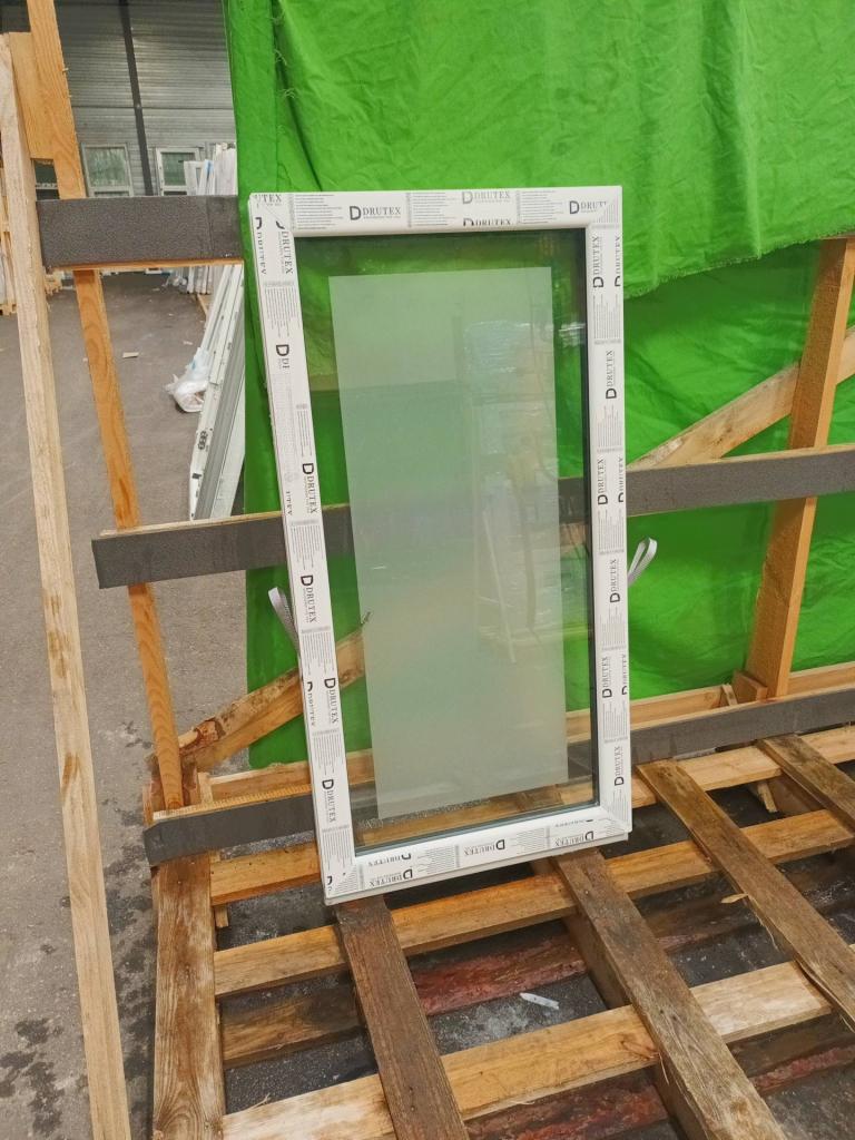Kunststof Vast kozijn b66,5 x h129,5 cm  -2398-, Doe-het-zelf en Verbouw, Kozijnen en Schuifpuien, Niet ingevuld, Kunststof, Minder dan 75 cm