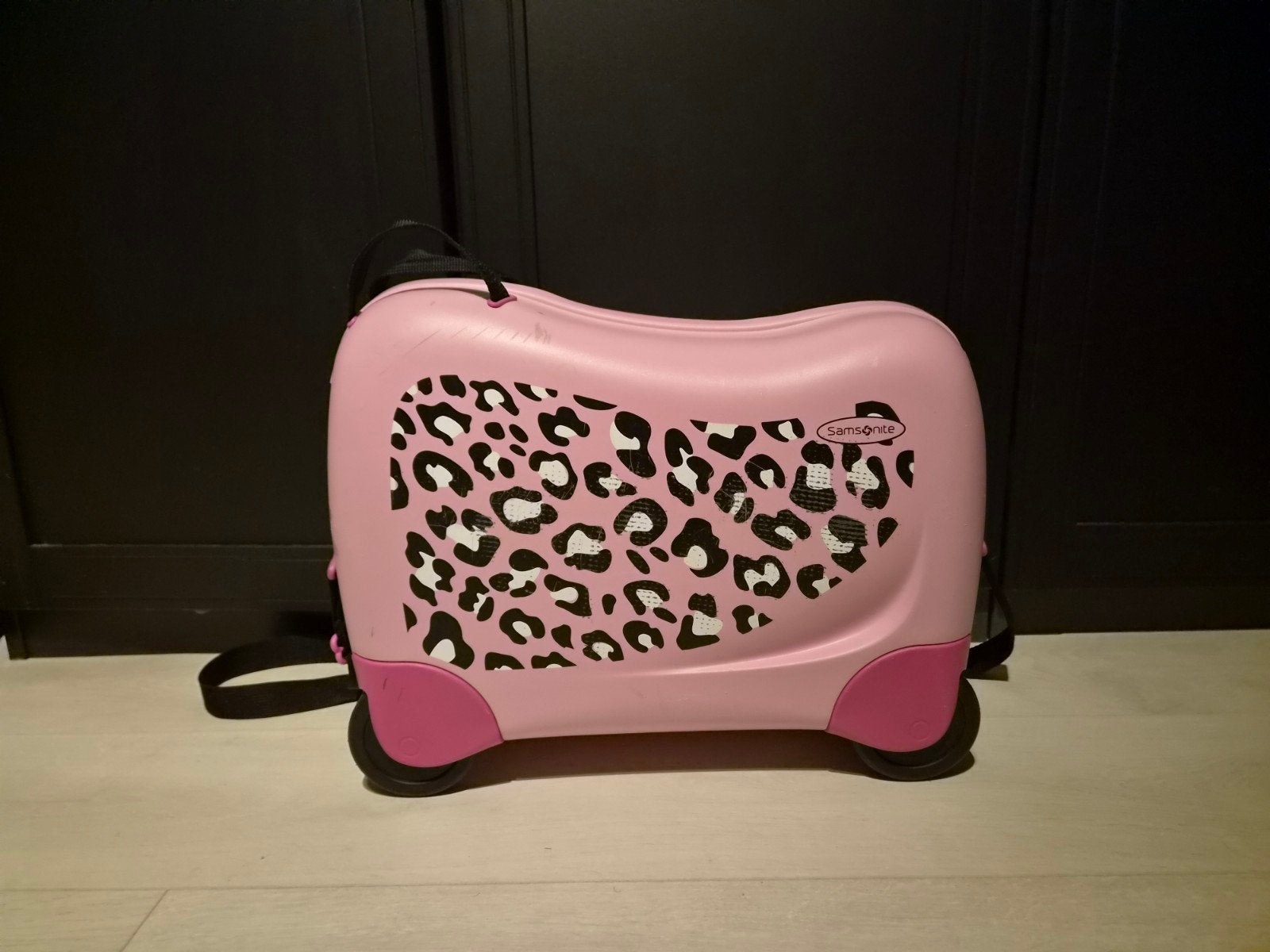 Samsonite Dream Rider kinderkoffer roze met wieltjes, Sieraden, Tassen en Uiterlijk, Koffers, Wieltjes, Gebruikt, Hard kunststof