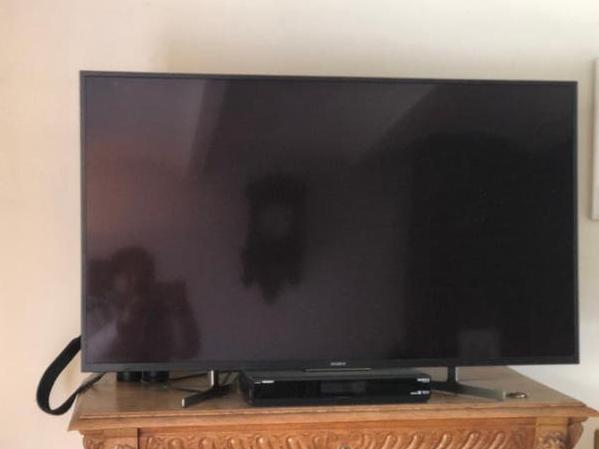 Sony TV Bravia 49 inch 2020, Ophalen