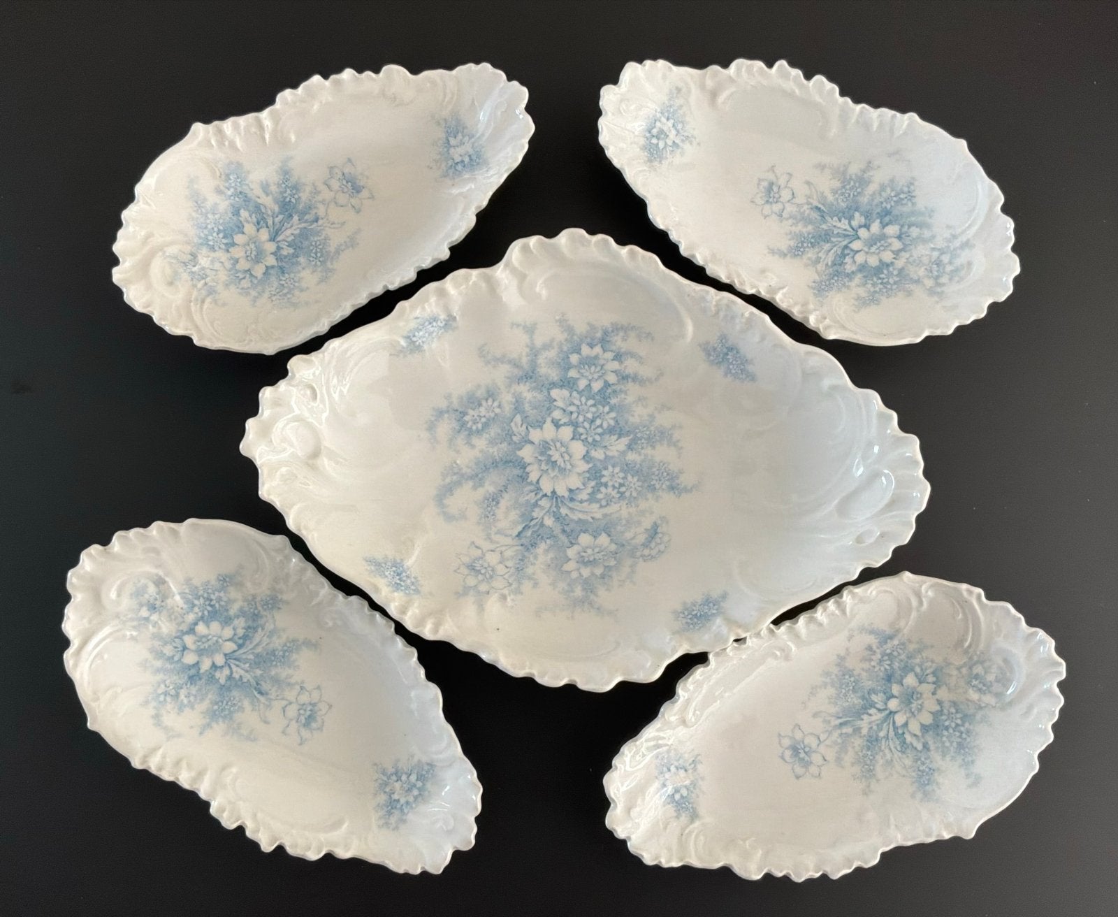 Antieke porseleinen schalen set met blauw bloemmotief, Ophalen of Verzenden