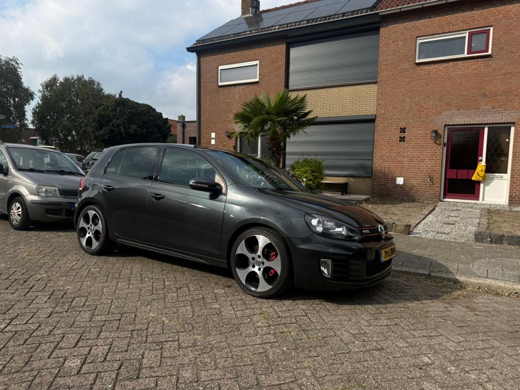Volkswagen Golf 2.0 GTI 155KW 2010 Grijs, Auto's, Voorwielaandrijving, Stof, Zwart, 4 cilinders