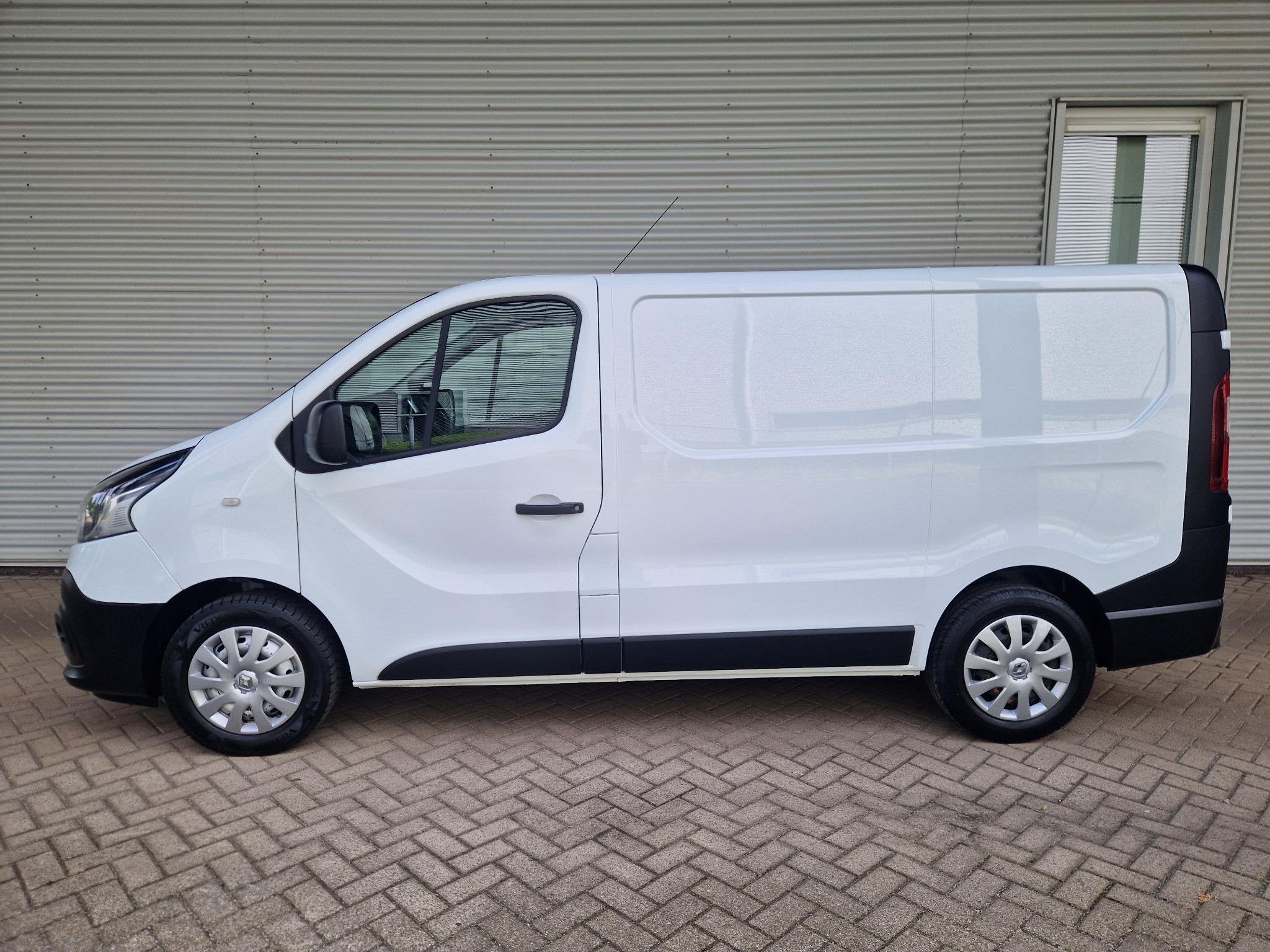 Renault Trafic 1.6 dCi T29 L1H1 Comfort Energy, Voorwielaandrijving, Gebruikt, Euro 6, 2000 kg