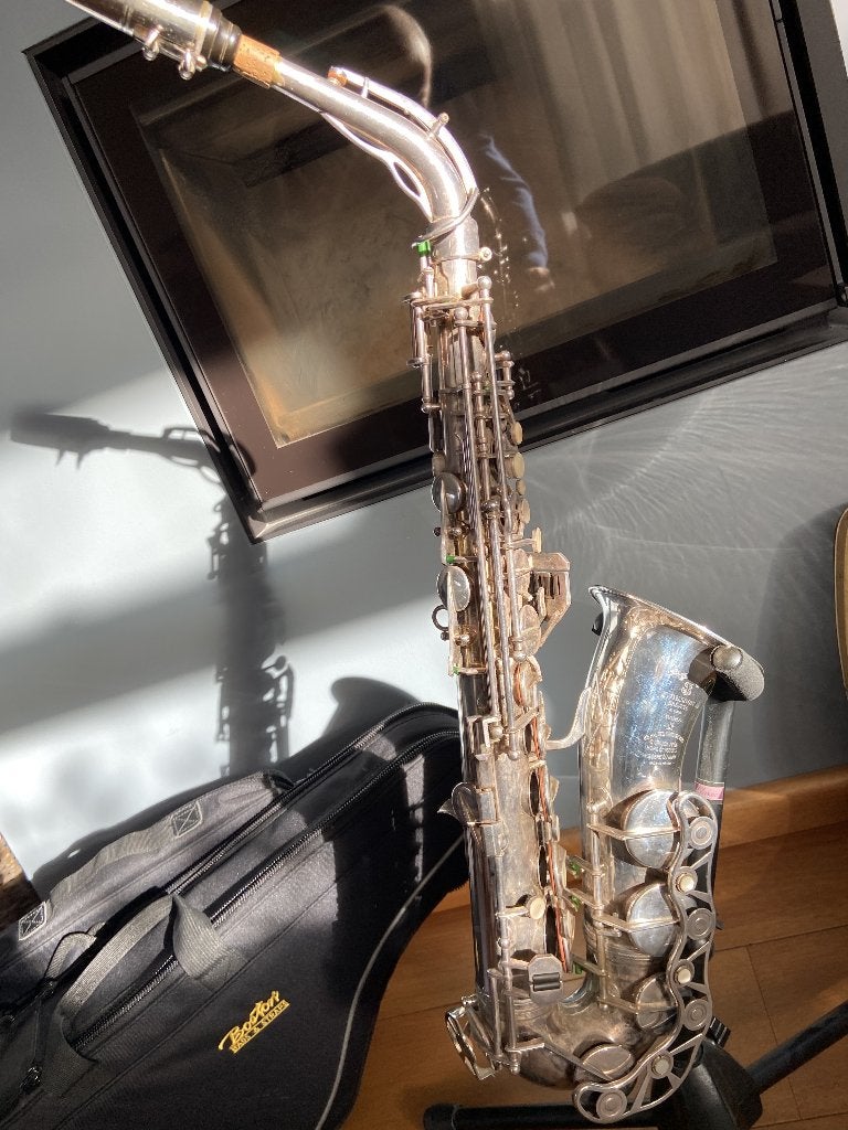 Besson alt saxofoon uit de 50's, Muziek en Instrumenten, Blaasinstrumenten | Saxofoons, Ophalen, Gebruikt, Alt, Met koffer