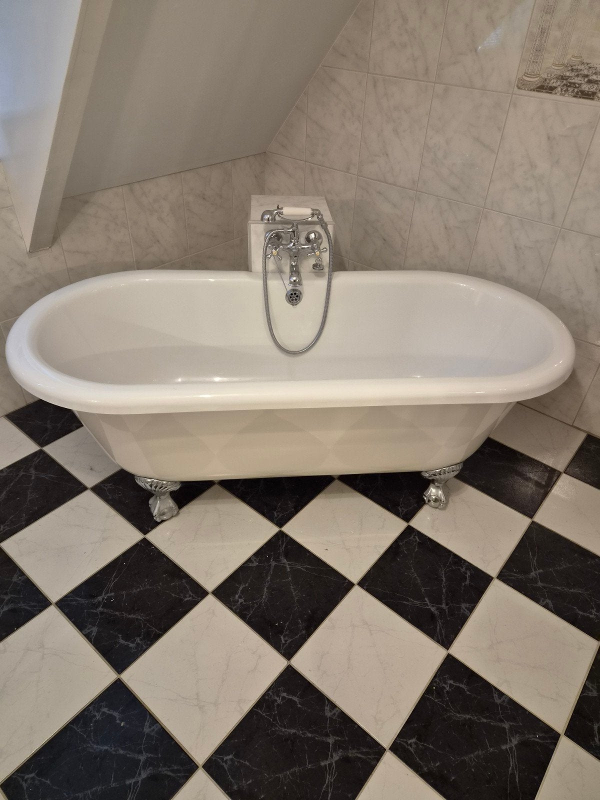 Vrijstaand bad met klassieke kranen - 180 cm, Ophalen, Gebruikt, Chroom, Bad