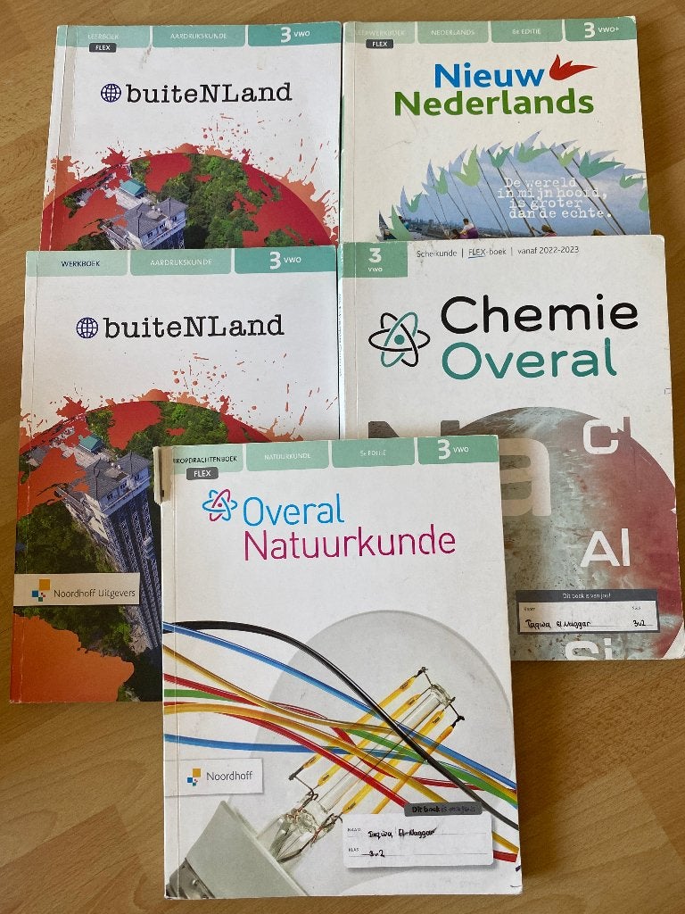 VWO 3 Boekenpakket: Aardrijkskunde, NL, Chemie, Natuurkunde, Gelezen, Overige vakken, VWO, Diverse auteurs
