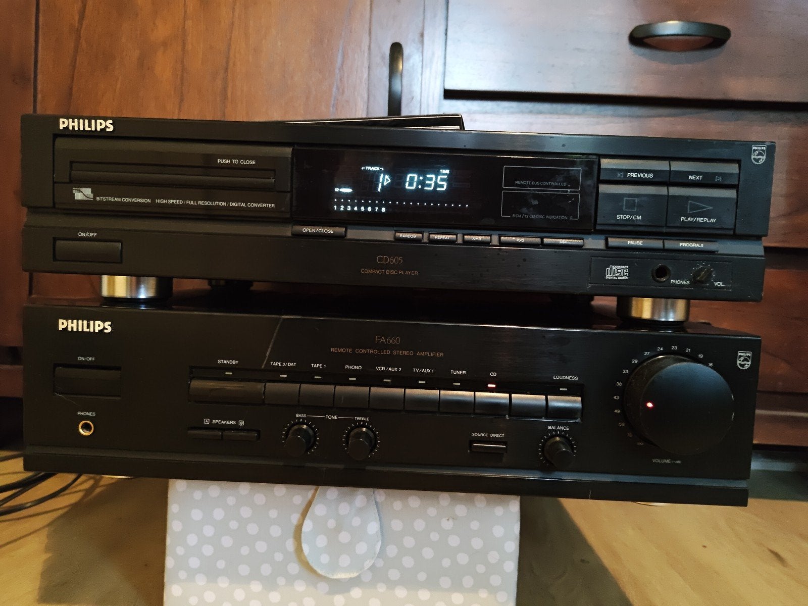 Philips FA660 en CD605 versterker plus CD-speler, Philips, Gebruikt, Cd-speler, Losse componenten