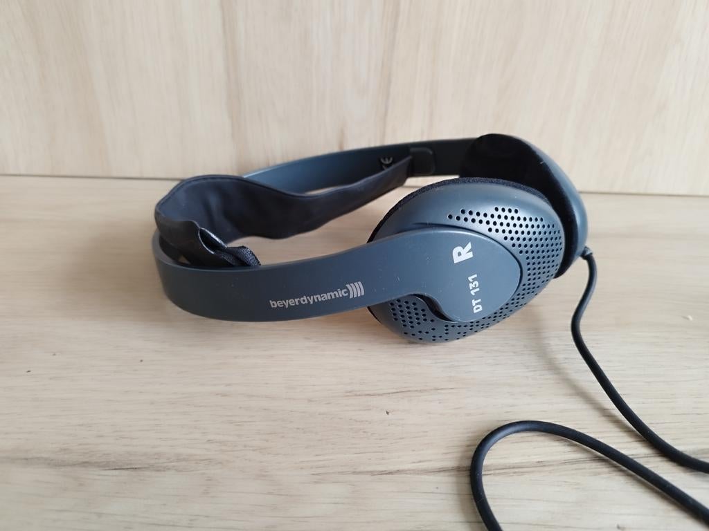Vintage Beyer dynamic DT 131 Hoofdtelefoon, Ophalen of Verzenden, Gebruikt, Op oor (supra aural), Overige merken