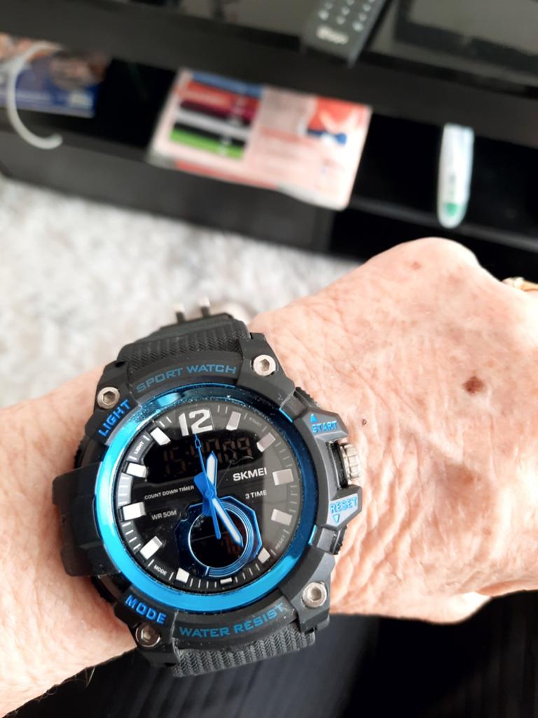 SKMEI Sport Horloge - Waterbestendig en Robuust, Sieraden, Tassen en Uiterlijk, Horloges | Kinderen, Ophalen of Verzenden, Zo goed als nieuw