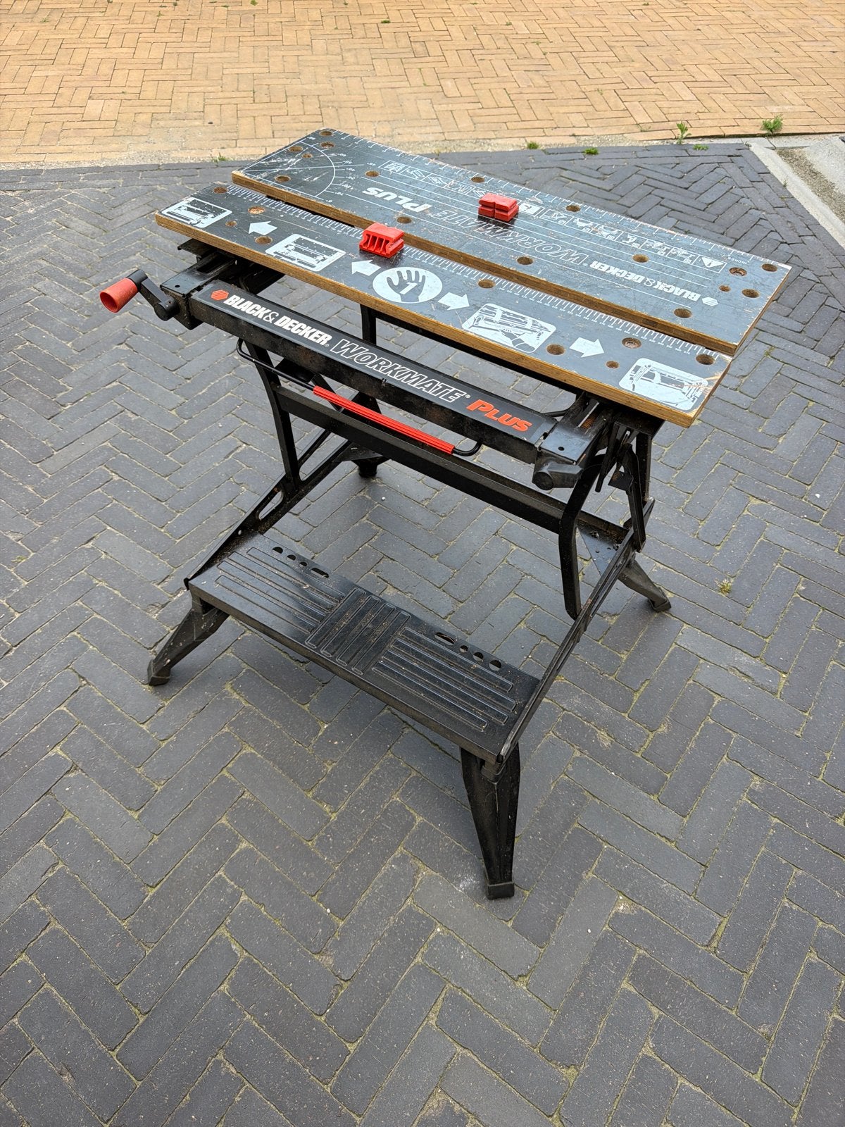 Black & Decker Workmate Plus werkbank - inklapbaar, Doe-het-zelf en Verbouw, Ophalen, Gebruikt, 70 tot 120 cm, Bankschroef