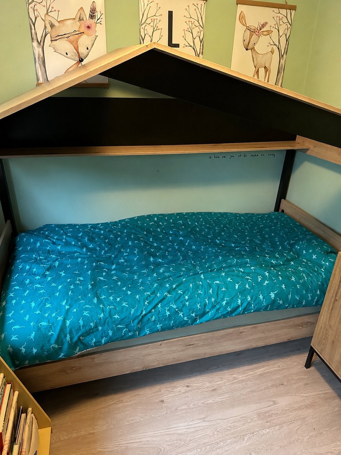 Kinderbed met dak, Kinderen en Baby's, Kinderkamer | Bedden, Ophalen, Gebruikt, 70 tot 85 cm, Matras