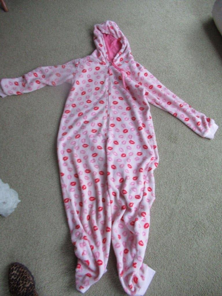 Hunkemöller FLEECE ONESIE + LIPPEN pyjama xl, Hunkemöller, Ophalen of Verzenden, Zo goed als nieuw, Maat 46/48 (XL) of groter